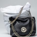 Δερμάτινη τσάντα μαύρη