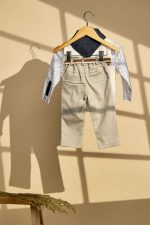 Βαπτιστικό σύνολο αγόρι με πουά πουκάμισο και γκρι παντελόνι - Image 3