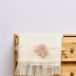 Λαδόπανα εκρού κορίτσι με σάπιο μήλο δαντέλα και λουλούδι τούλινο