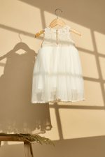 Βαπτιστικό φόρεμα εκρού με στρόγγυλη δαντέλα τσιγγελάκι - Image 3