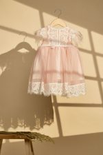 Σάπιο μήλο βαπτιστικό φόρεμα με εκρού δαντέλα και σάπιο μήλο φτερά