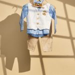 Βαπτιστικό σύνολο με λινό μπεζ παντελόνι και πουκάμισο σιελ με λευκά βελάκια