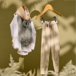 Βαπτιστικό σύνολο με λινό εκρού παντελόνι και γιλέκο ψάθα με πέτο