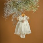 Βαπτιστικό φόρεμα εκρού πουά με διαφανές ντεκολτέ