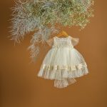 Βαπτιστικό φόρεμα εκρού με πουά ψιλό φλόκο