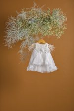 Βαπτιστικό φόρεμα λευκό πουά τουνίκ με φτερά και φιόγκο