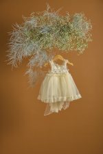 Βαπτιστικό φόρεμα εκρού με φιόγκο στην πλάτη