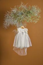 Λευκό βαπτιστικό φόρεμα πουά και δαντέλα με τετράγωνα