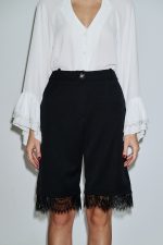 Βερμούδα Με Δαντέλα Στον Ποδόγυρο - Image 2