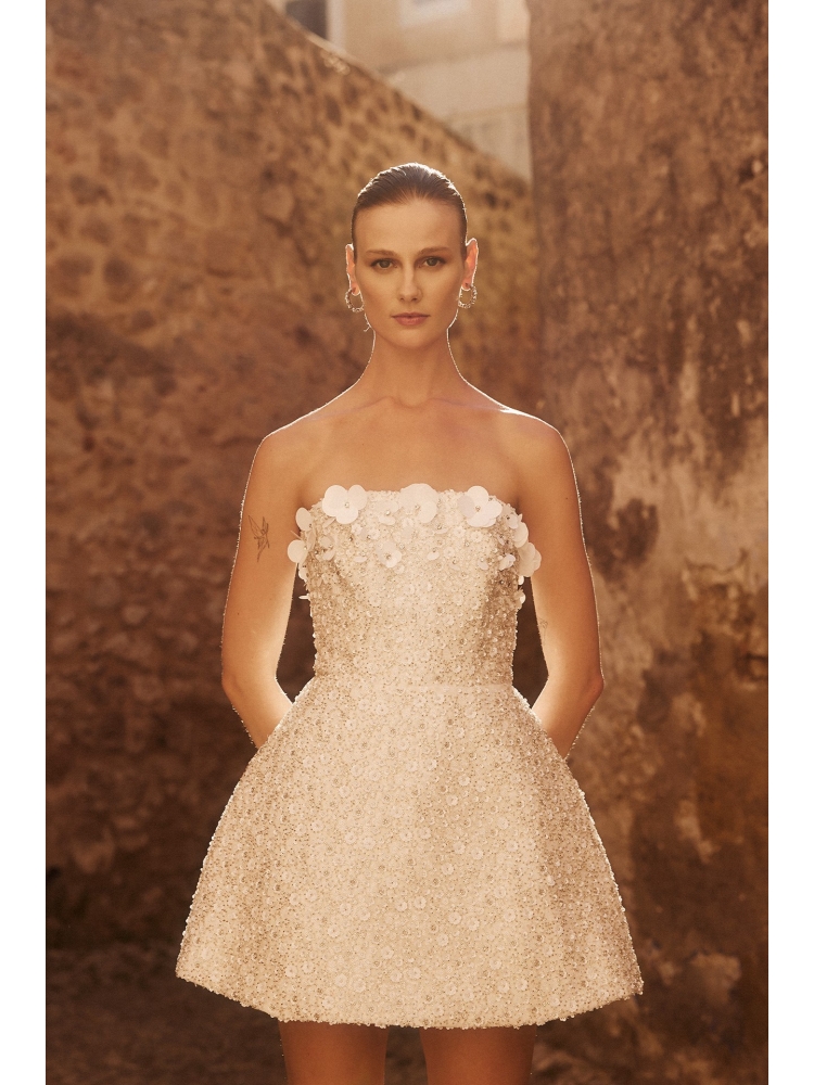 white-dress-prewedding-A4860-750x1000 White mini Allure dress - Image 1